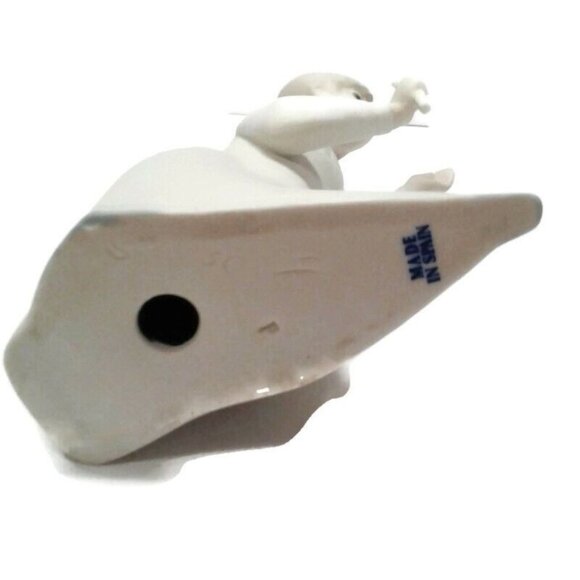 Lladro Porcelain Figurine Boy Holding Candle Elegant Matte Collectible Rare - Picture 6 of 8